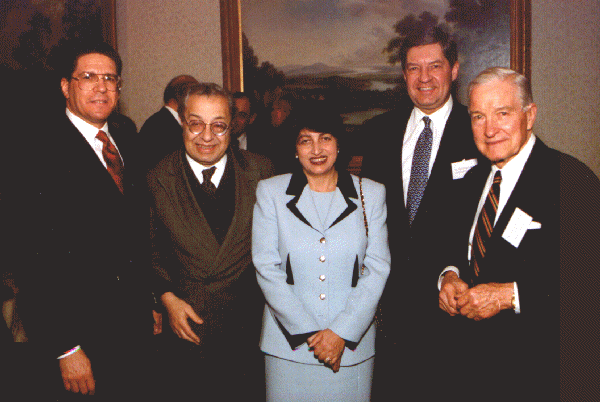 pic24a.gif (90756 bytes)